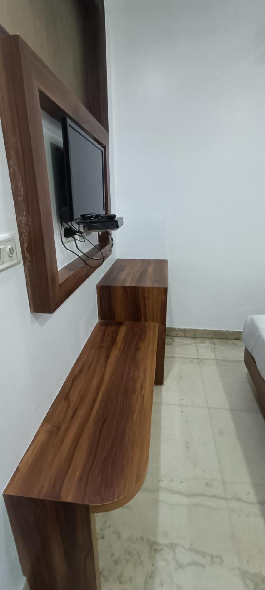 Hotel A10 New Delhi Exterior photo